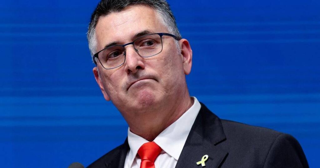 إسرائيل تحذّر: حزب الله يعيد بناء ترسانته بدعم من إيران