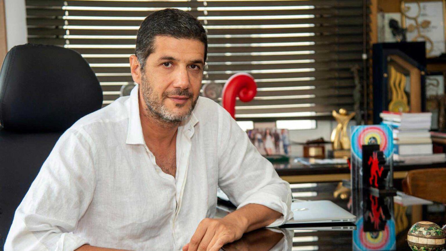 منى هلا تكشف تفاصيل تعرضها لـ"التحرش الجنسي" (فيديو)