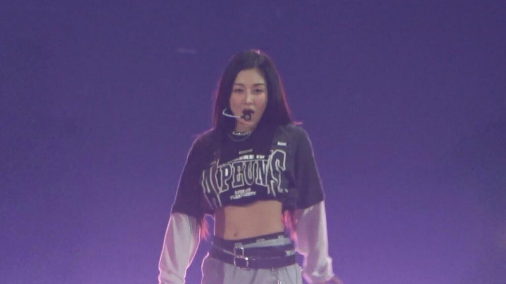 هل يعرف أي من البخاخات قميص جيهيو أثناء دات آاه دات أوه ؟؟