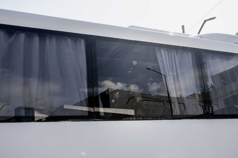 الشرطة تنقل المشاهير إلى العدل الطبي لإجراء الفحوصات اللازمة-