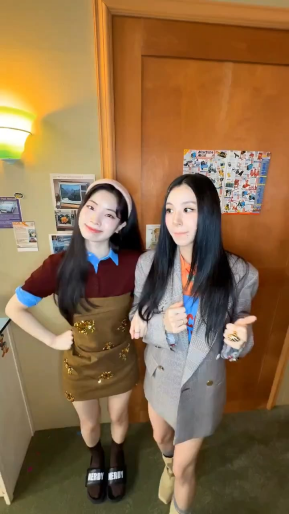 251010 تحديث التيك توك مع نايون، جيونغيون، داهيون، تشايونغ ومومو - Always Me+You💕