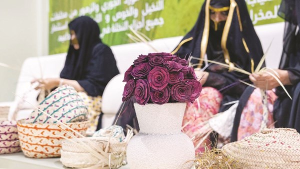 «الظفرة للتمور» يحتفي بالمبدعين وحماة التراث