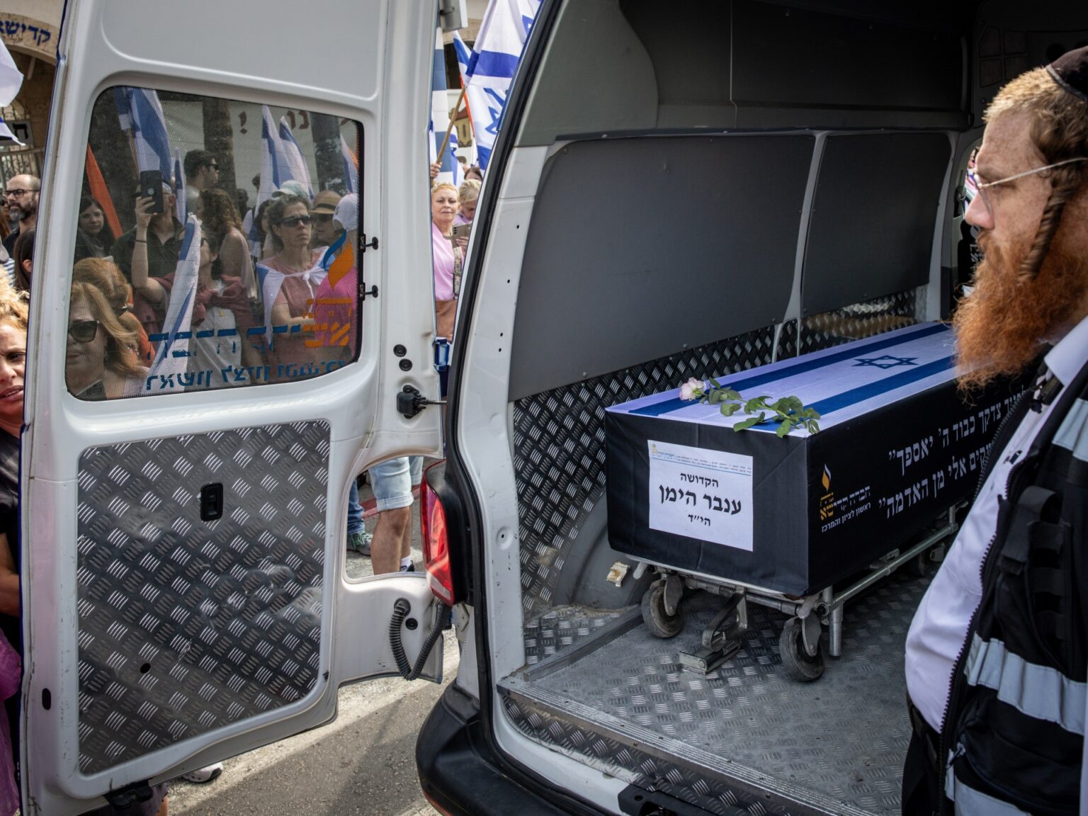 القسام تسلم الليلة جثة أسير إسرائيلي ودعوات لإدخال آليات ثقيلة لغزة | أخبار