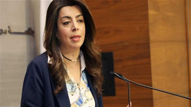 غادة شريم عطا: ‏الشاي السيلاني هدر ولكن ال١٤ مليون دولار التي قد تكون من اموال الناس لاتستأهل ولو صوتا واحدا ثائرا!!!!