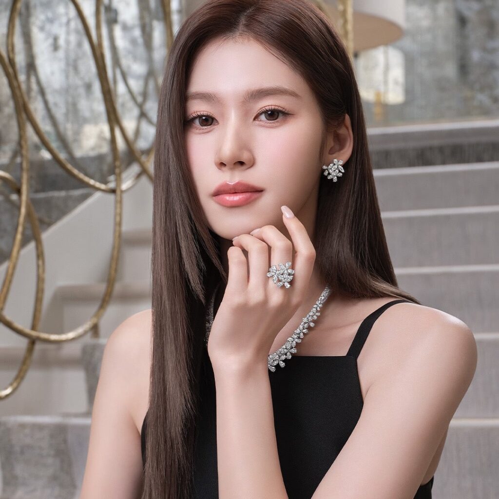 251030 تحديث غراف على الانستقرام - غراف × سانا