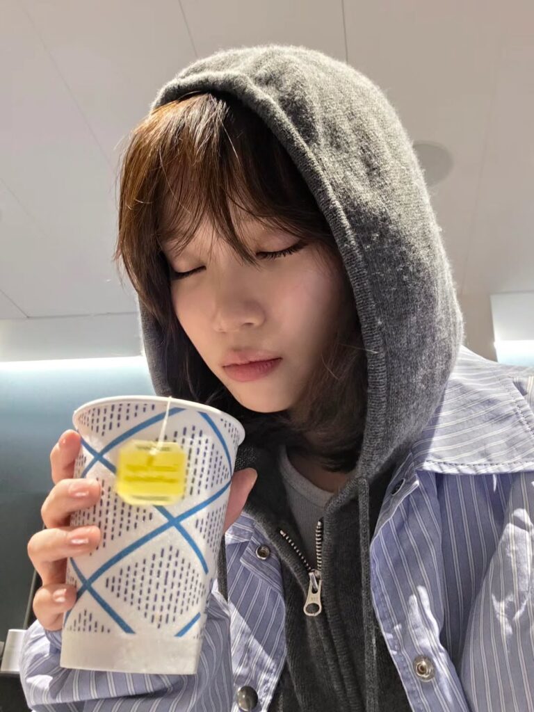 251004 تحديث Kim Chaewon Instagram