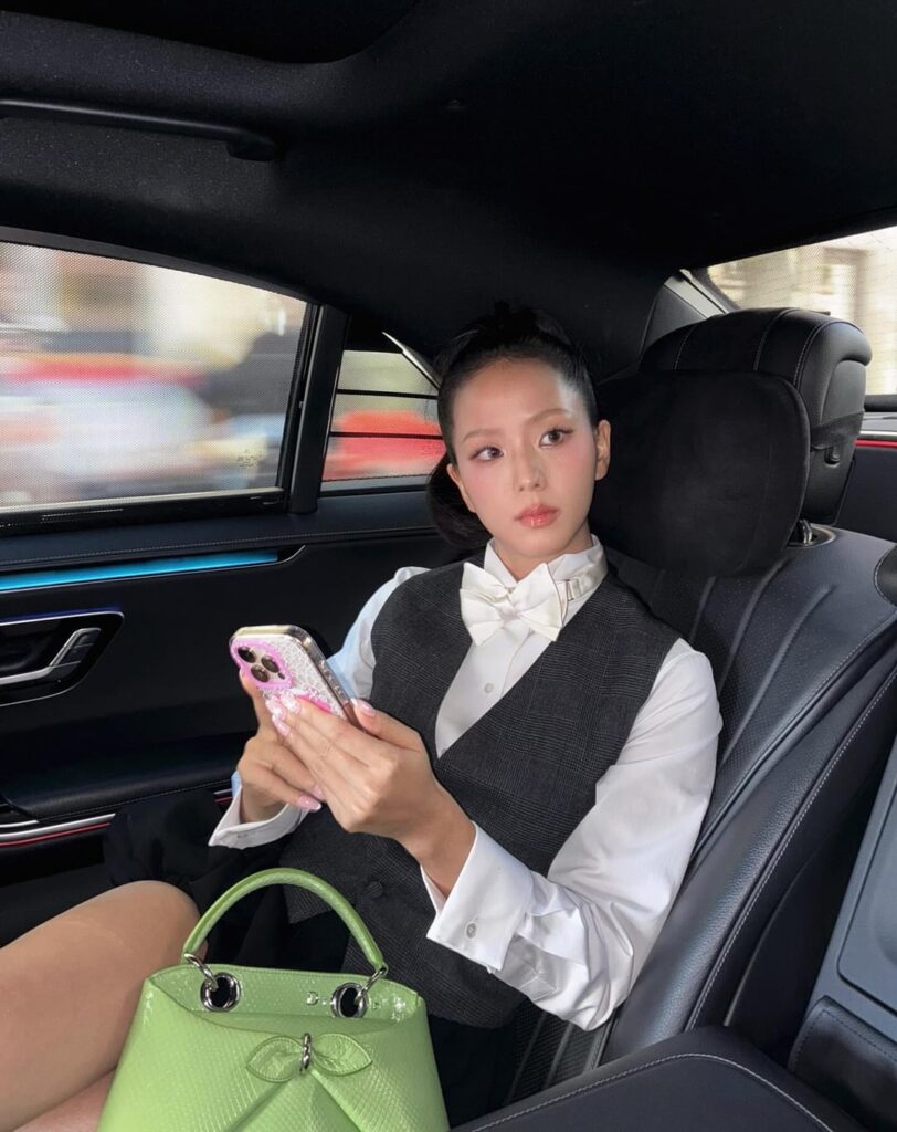 251001 تحديث JISOO IG