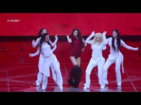 251031 IVE - الظهور المباشر الأول لجميع الأعضاء: Wonyoung Eight، Rei In Your Heart، Liz Unreal، Gaeul ODD، Leeseo Super Icy، Yujin FORCE @ IVE WORLD TOUR SHOW WHAT I AM (Fancams عبر @K-PLANET-FANCAM)