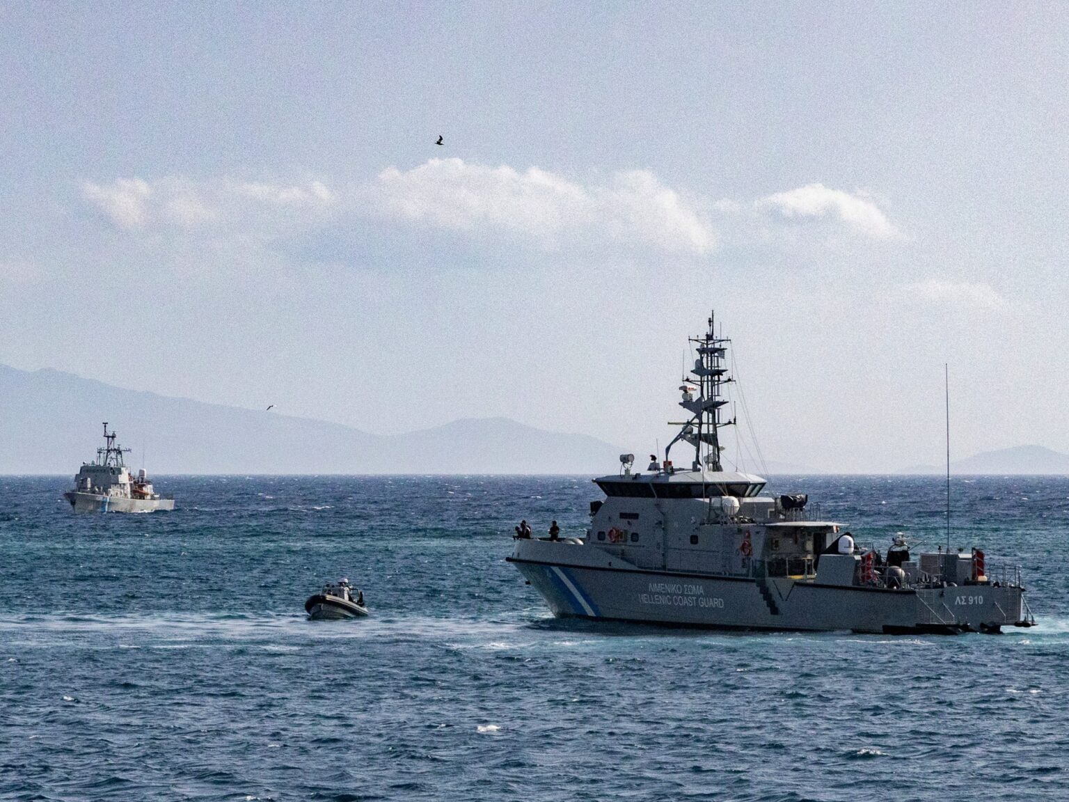 مصرع 4 مهاجرين غرقا قرب السواحل اليونانية | أخبار