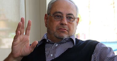 أبناء أحمد بهجت يديرون التركة بحذر: غلق المصانع الخاسرة ورفض قروض البنوك أبناء أحمد بهجت يديرون التركة بحذر: غلق المصانع الخاسرة ورفض قروض البنوك