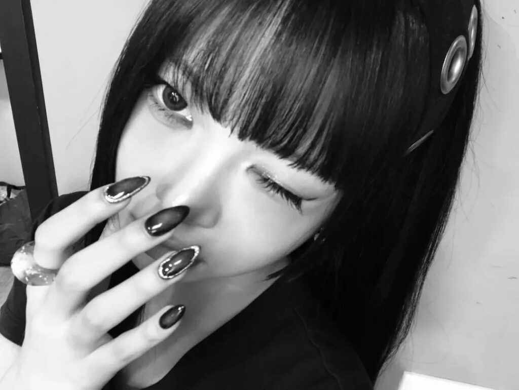 251027 - تحديث هونج إيونتشاي على الانستقرام