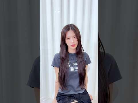 251029 أنا بريء، 𝐋𝐨𝐯𝐞'𝐬 𝐥𝐢𝐤𝐞 𝐯𝐞𝐧𝐨𝐦