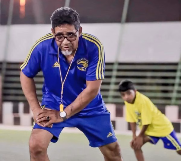 التوبي.. الموت يخطف المدرب والمصوّر زكي المدلّي – صحيفة صُبرة الإلكترونية