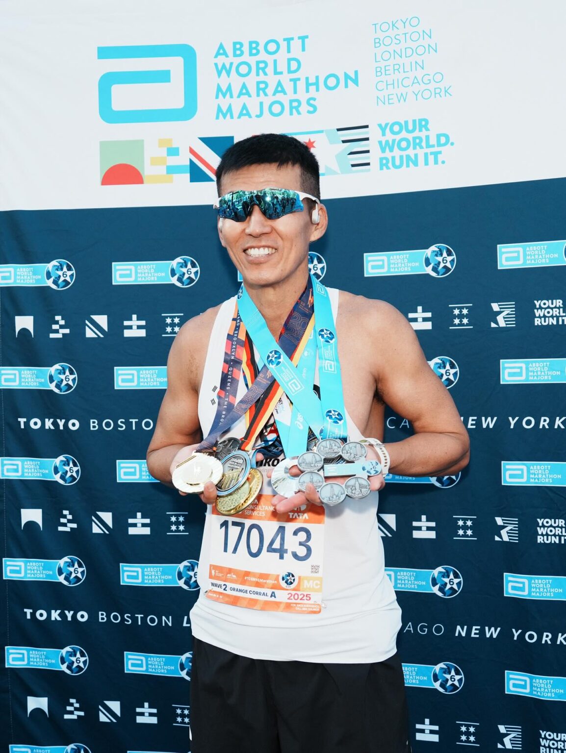 حصل شون (JINUSEAN) على وسام النجوم السبعة من خلال إكمال جميع سباقات أبوت العالمية الكبرى في عام 2025