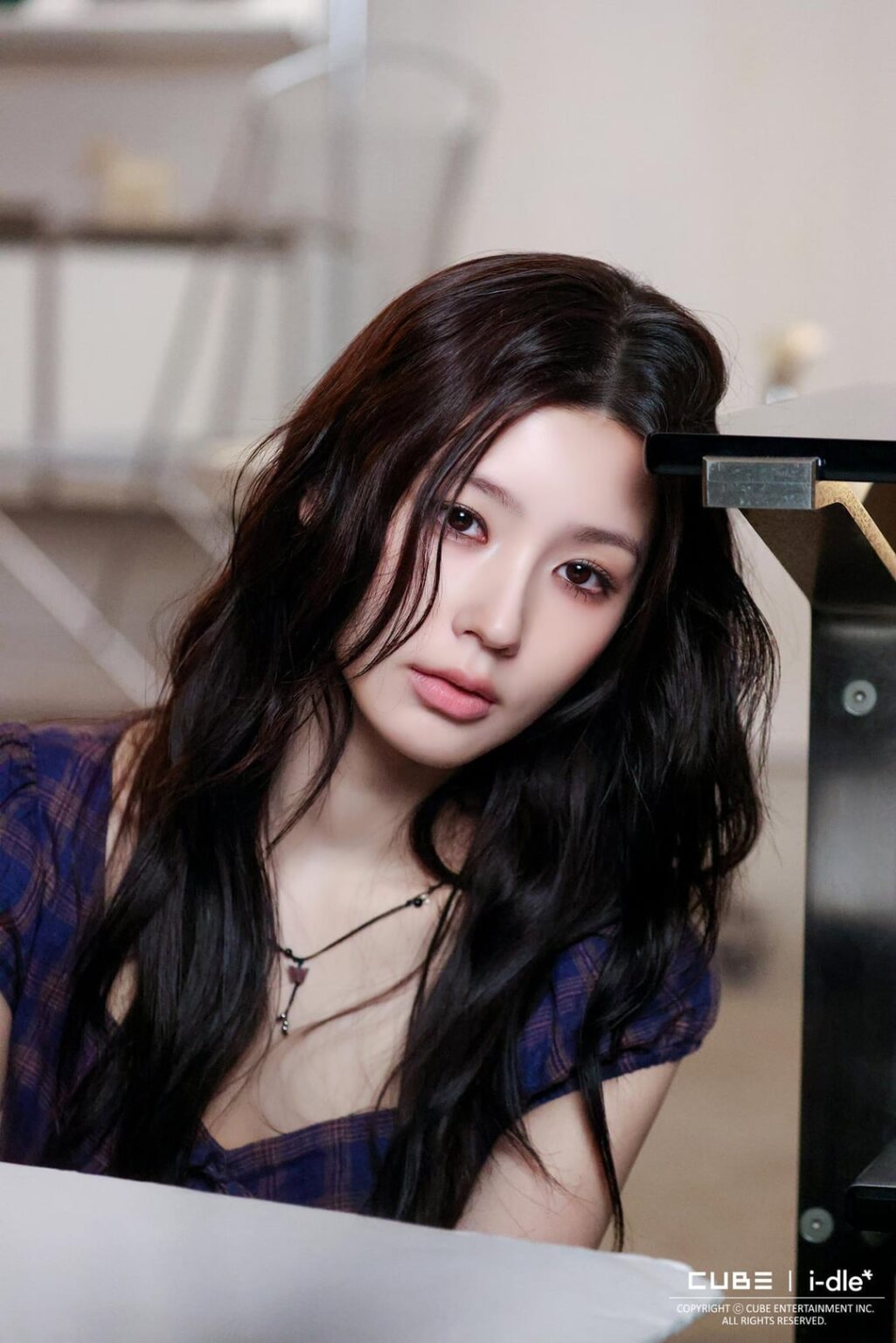 251113 i-dle Behind Photo - مييون أثناء تصوير الفيديو الموسيقي لأغنية Say My Name خلف الكواليس ♡