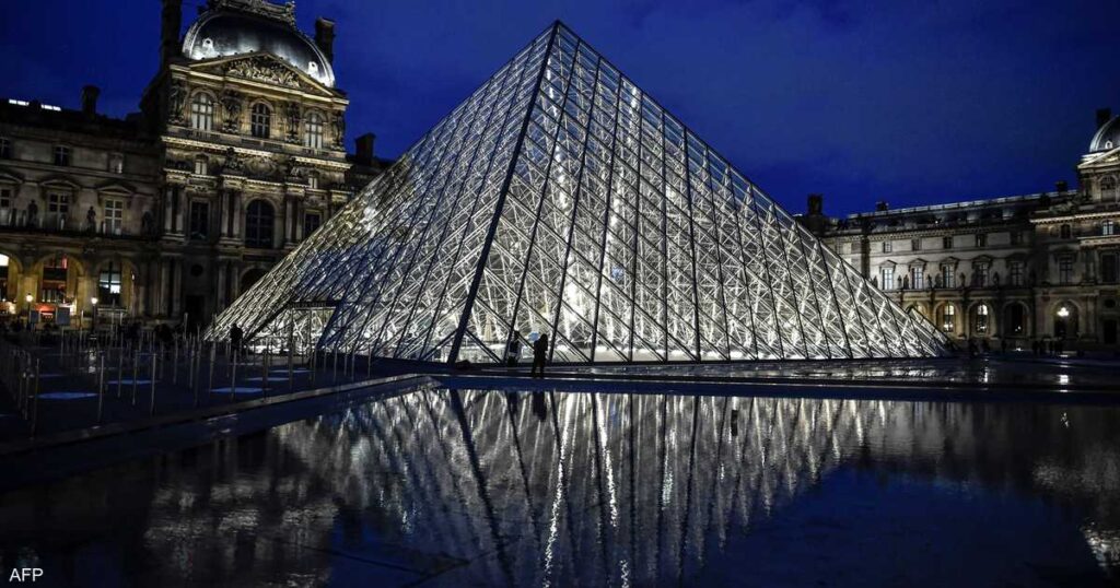 فضيحة "كلمة السر" في متحف اللوفر.. لا يمكن تخيلها