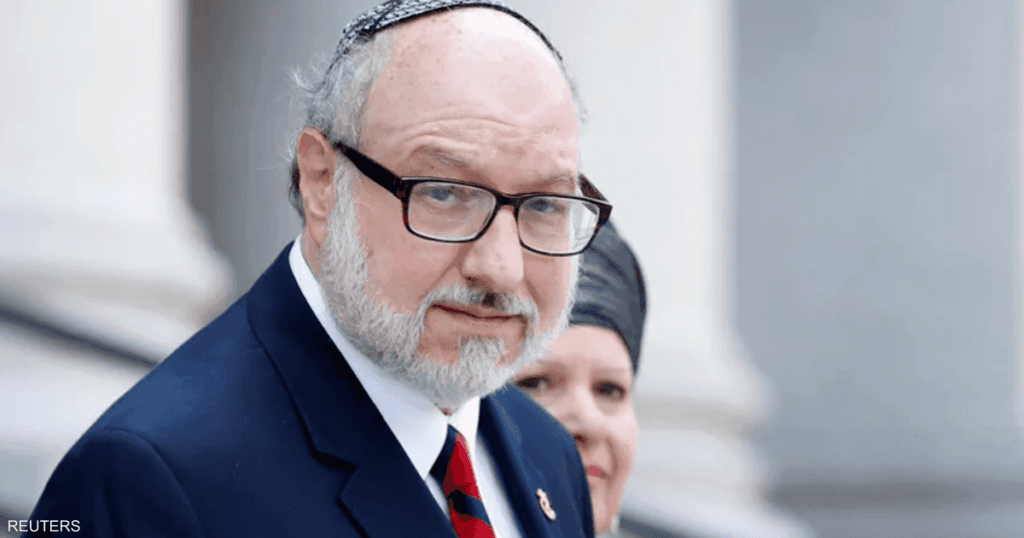 “لا يمكنك لقاء الخونة”.. اجتماع هاكابي و”الجاسوس” يثير غضبا "لا يمكنك لقاء الخونة".. اجتماع هاكابي و"الجاسوس" يثير غضبا