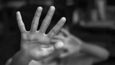 "وحش بشري"... اغتصب ابنة الـ10 سنوات ورمى شقيقها في البحر