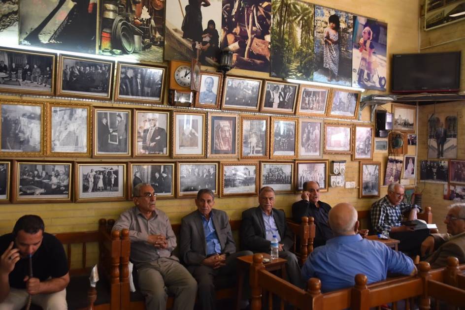 فاضل السلطاني شاعر الترحال والبحث عن الذات فاضل السلطاني شاعر الترحال والبحث عن الذات
