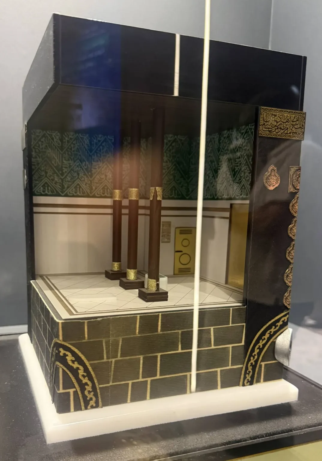 «الحواس الخمس»… تجربة فريدة في الحرمين الشريفين «الحواس الخمس»... تجربة فريدة في الحرمين الشريفين