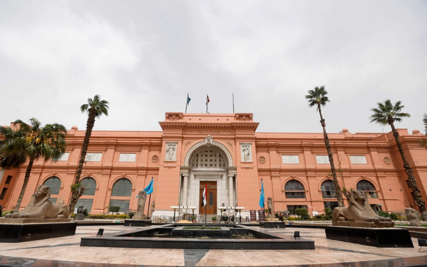 زاهي حواس يكشف مصير متحف التحرير بعد افتتاح المتحف الكبير.. فيديو زاهي حواس يكشف مصير متحف التحرير بعد افتتاح المتحف الكبير.. فيديو