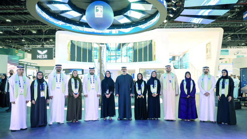 خالد بن محمد يزور «أديبك 2025»