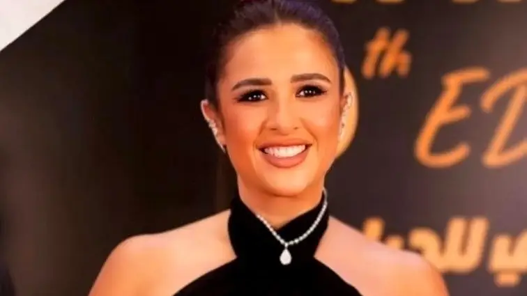 بعد نيللي كريم.. ما حقيقة ارتباط ياسمين عبد العزيز بحارس مرمى مغمور؟ googleStore