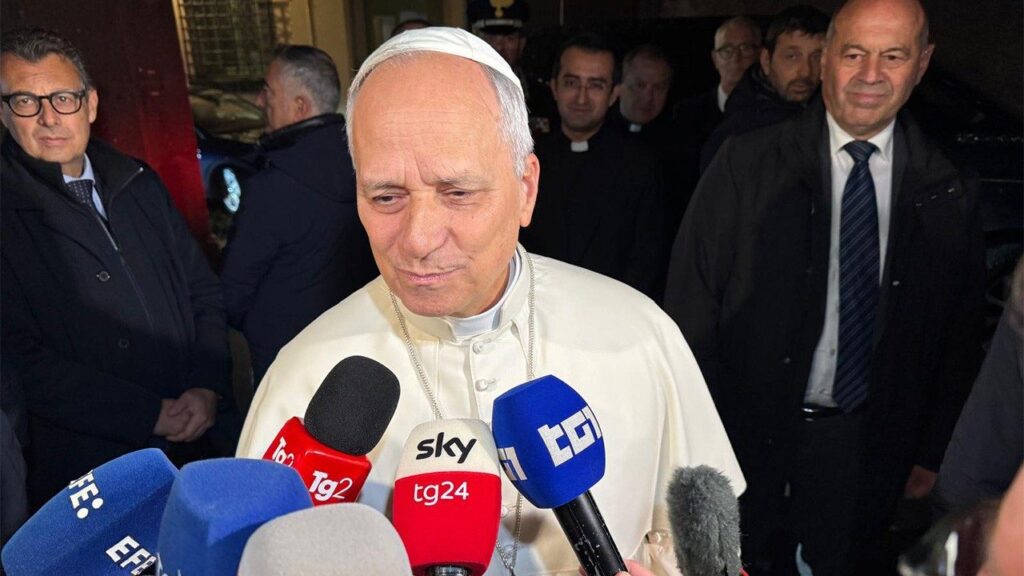 البابا لاوُن الرابع عشر: "الناس في أوكرانيا يموتون. ليتوقف إطلاق النار ولتبدأ المفاوضات