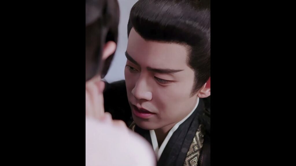 👀💕💕 #renjialun #allenren #pengxiaoran #LoveandCrown #凤凰台上 #YOUKU #优酷 #الحب_و_التاج #shorts #cdrama