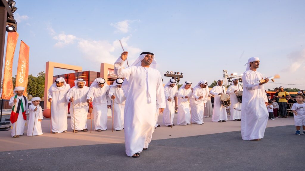 احتفالات «فرجان دبي» بعيد الاتحاد.. من الخوانيج حتى جميرا