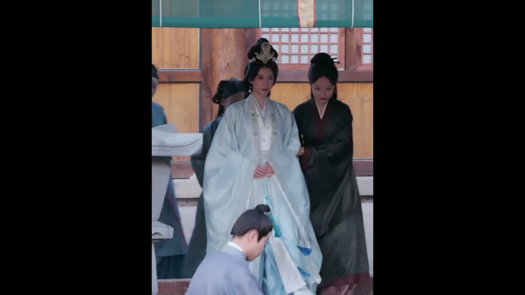 💕💕 #renjialun #allenren #pengxiaoran #LoveandCrown #凤凰台上 #YOUKU #优酷 #الحب_و_التاج #galazhang #shorts