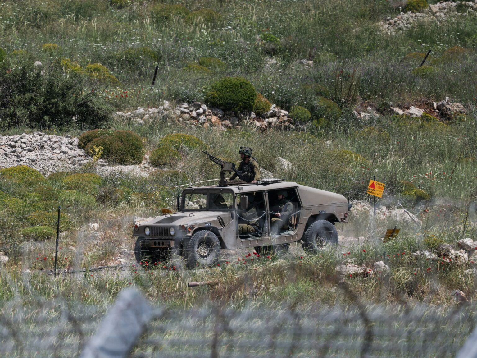 صحفي إسرائيلي: “يجب على سوريا الوصول لاتفاق مع إسرائيل بخصوص الجولان” صحفي إسرائيلي: “يجب على سوريا الوصول لاتفاق مع إسرائيل بخصوص الجولان”