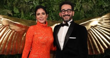 على أنغام الحب كله.. أحمد حلمي يتغزل فى منى زكى بعيد ميلادهما.. فيديو