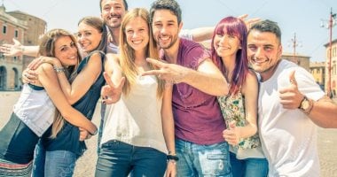 4 أبراج مصدر للمرح والتفاؤل لكل اللى حواليها.. أبرزهم برج الجوزاء