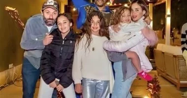 أول تعليق من ابنة كريم محمود عبد العزيز بعد شائعة ارتباط والدها بـ دينا الشربيني أول تعليق من ابنة كريم محمود عبد العزيز بعد شائعة ارتباط والدها بـ دينا الشربيني