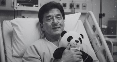 12 علامة بتأكد إن صورة جاكي شان مصممة بالـ AI.. اعرفها 12 علامة بتأكد إن صورة جاكي شان مصممة بالـ AI.. اعرفها