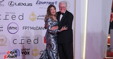 وزير الثقافة وحسين فهمى على ريد كاربت حفل افتتاح مهرجان القاهرة.. صور وزير الثقافة وحسين فهمى على ريد كاربت حفل افتتاح مهرجان القاهرة.. صور