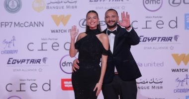رومانسية هنادى مهنا وأحمد خالد صالح بافتتاح مهرجان القاهرة تنفى شائعة الانفصال.. صور