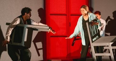 عرض مسرحية "هم" المغربية ضمن فعاليات مهرجان أيام قرطاج المسرحية.. صور