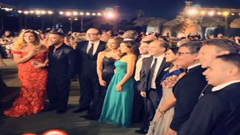 نجوم الفن بحفل زفاف ابنة المخرج عمرو عرفة (صور) نجوم الفن بحفل زفاف ابنة المخرج عمرو عرفة (صور)