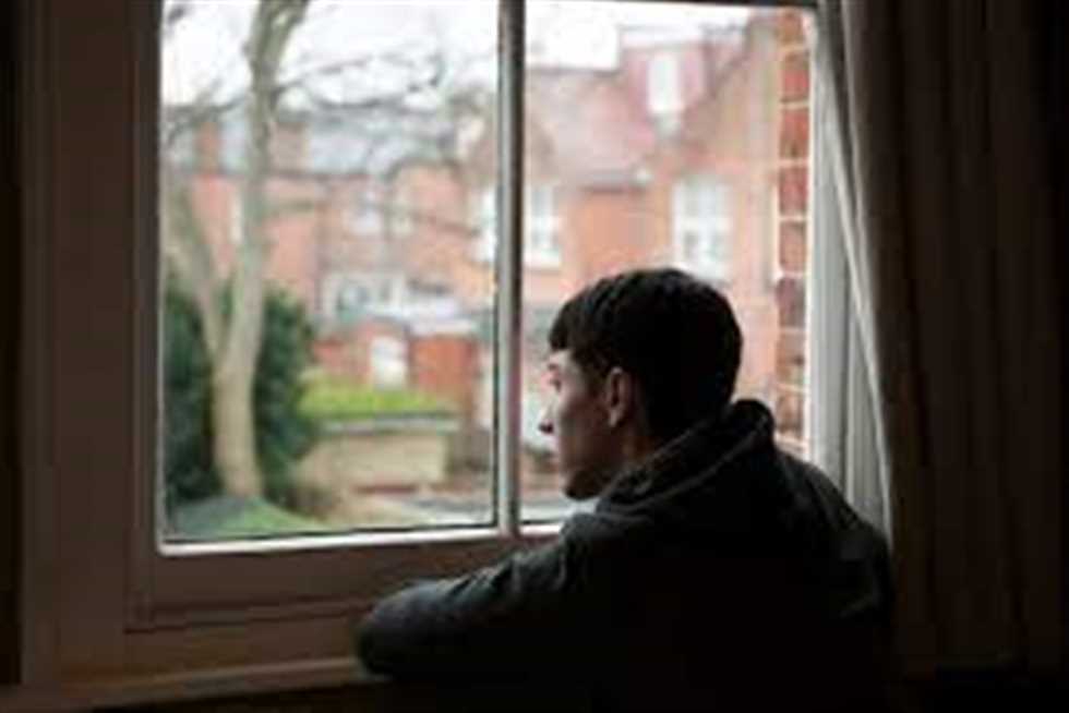 ما بيحبوش الدوشة والتجمعات.. 5 أبراج تفضل العزلة على الاختلاط