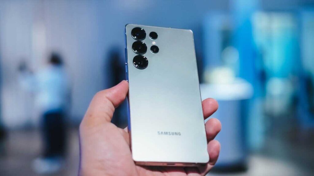 مصر أول دولة في المنطقة تُنتج هواتف سامسونج الرائدة “فلاجشيب” محليًا سامسونج Galaxy S25 Ultra