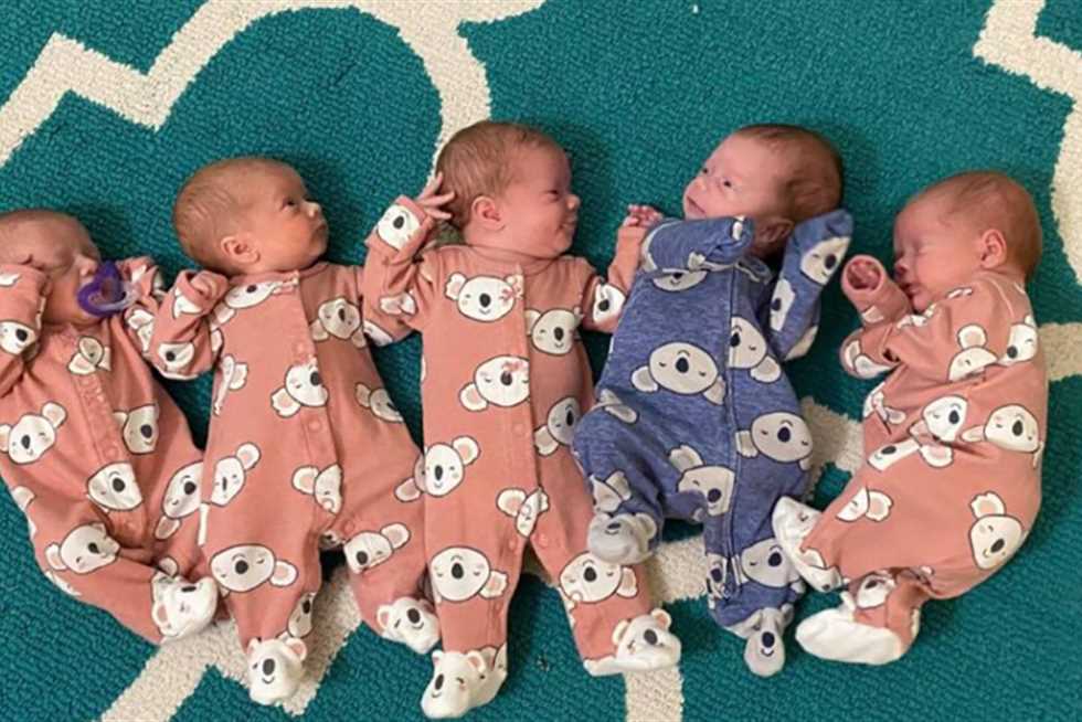 بعد مسلسل كارثة طبيعية.. هل يمكن أن تنجب امرأة 7 أطفال توائم دفعة واحدة؟