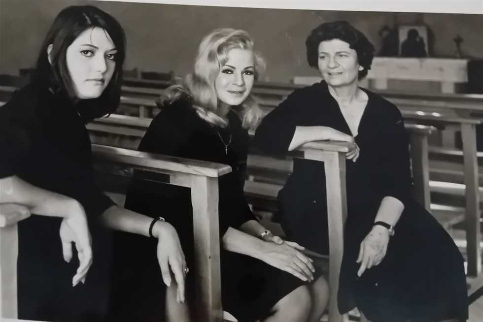 شمس البارودي تستعيد ذكريات فيلم «الراهبة» مع هند رستم.. ماذا قالت؟