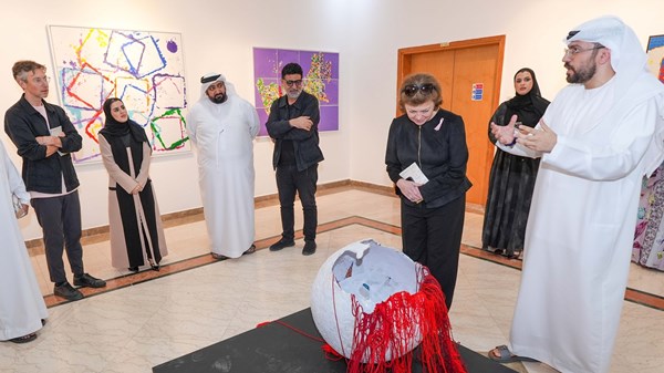 موسم ربع قرن للآداب والفنون يحتفي بإبداعات أبناء الشارقة موسم ربع قرن للآداب والفنون يحتفي بإبداعات أبناء الشارقة