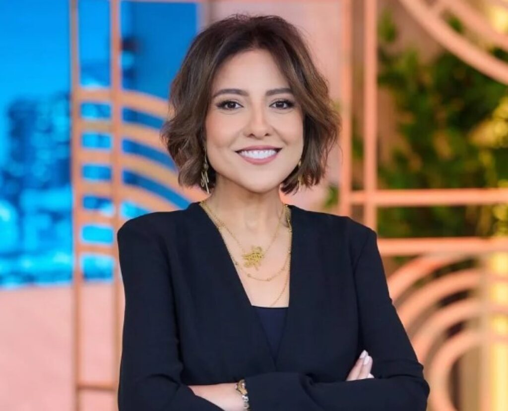 مي كساب تروي بداية دخولها الفن: غنيت في المطاعم.. وأسست مسرح أعلى السطوح