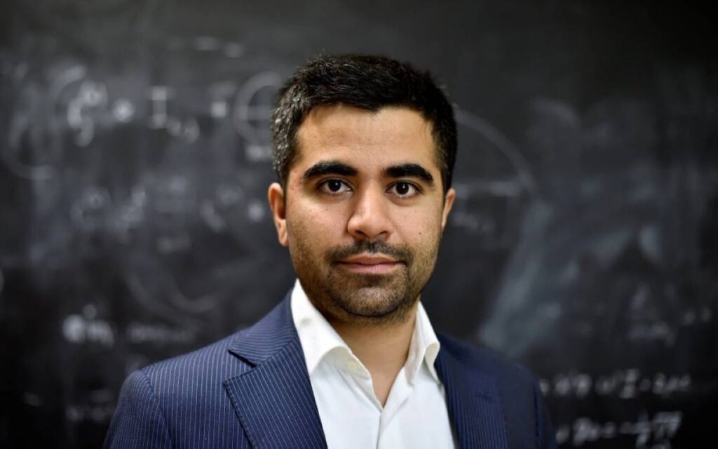 أغنى رجل أعمال شاب في بريطانيا يستعد للانتقال إلى دبي Al Bayan