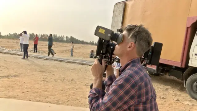 كواليس تصوير أحد الأفلام في مصر