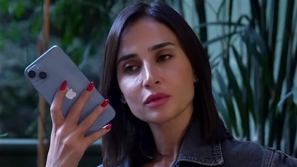 بعد الانفصال عن كريم محمود عبدالعزيز.. آن رفاعي تفتتح فروعها للأزياء