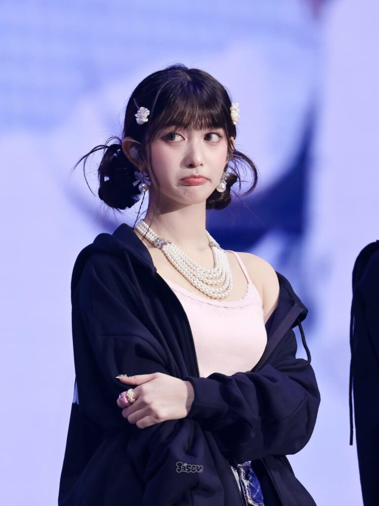 251101 تحديث موقع معجبين Leeseo